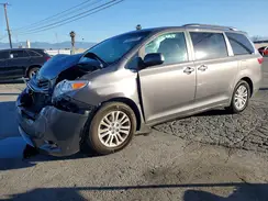 5TDYZ3DCXHS864738 2017 TOYOTA SIENNA