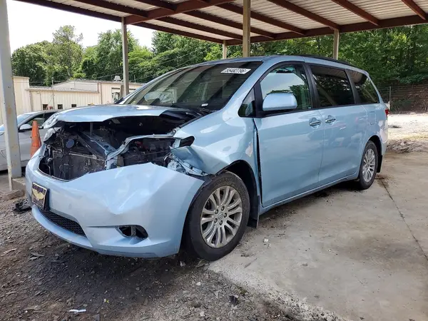 5TDYZ3DCXHS871186 2017 TOYOTA SIENNA - Image 1