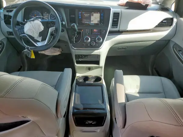5TDYZ3DCXHS871530 2017 TOYOTA SIENNA - Image 8