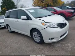 5TDYZ3DCXHS894645 2017 TOYOTA SIENNA