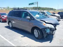 5TDYZ3DCXHS895701 2017 TOYOTA SIENNA