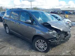 5TDYZ3DCXHS897173 2017 TOYOTA SIENNA