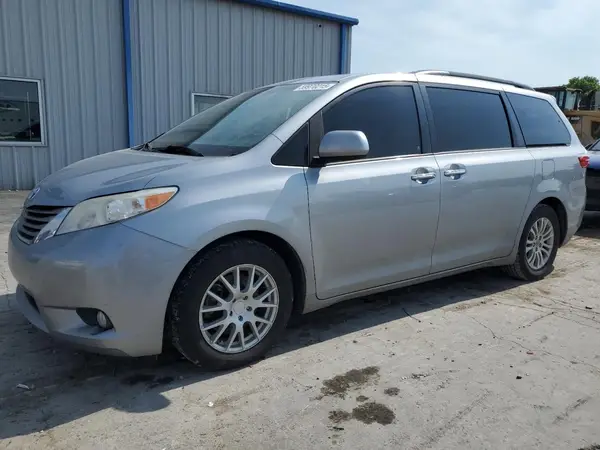 5TDYZ3DCXHS900539 2017 TOYOTA SIENNA - Image 1