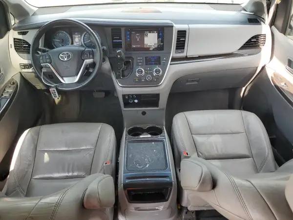5TDYZ3DCXHS900539 2017 TOYOTA SIENNA - Image 8