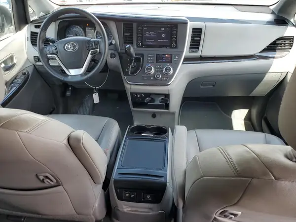 5TDYZ3DCXJS906346 2018 TOYOTA SIENNA - Image 8