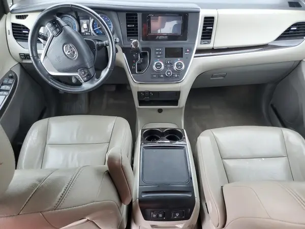 5TDYZ3DCXJS911093 2018 TOYOTA SIENNA - Image 8