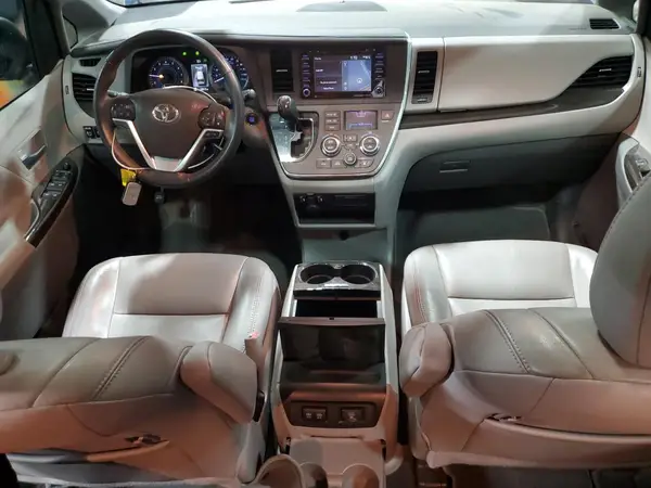 5TDYZ3DCXJS936205 2018 TOYOTA SIENNA - Image 8
