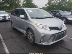 5TDYZ3DCXJS937984 2018 TOYOTA SIENNA