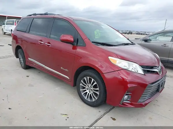 5TDYZ3DCXJS944143 2018 TOYOTA SIENNA - Image 1