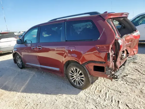 5TDYZ3DCXJS945082 2018 TOYOTA SIENNA - Image 2