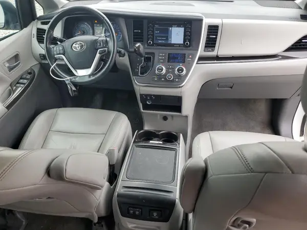 5TDYZ3DCXJS954784 2018 TOYOTA SIENNA - Image 8