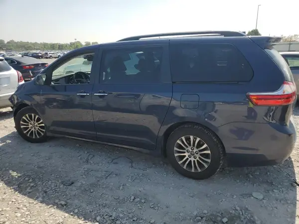 5TDYZ3DCXJS965509 2018 TOYOTA SIENNA - Image 2