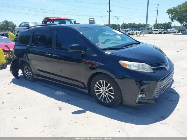 5TDYZ3DCXKS004233 2019 TOYOTA SIENNA - Image 1