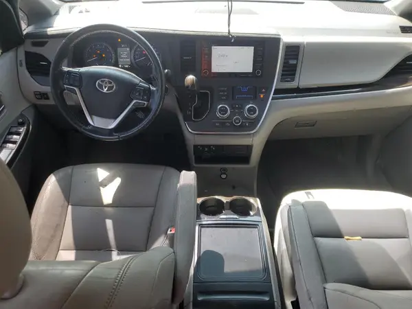 5TDYZ3DCXKS017337 2019 TOYOTA SIENNA - Image 8