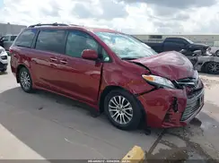 5TDYZ3DCXKS966015 2019 TOYOTA SIENNA