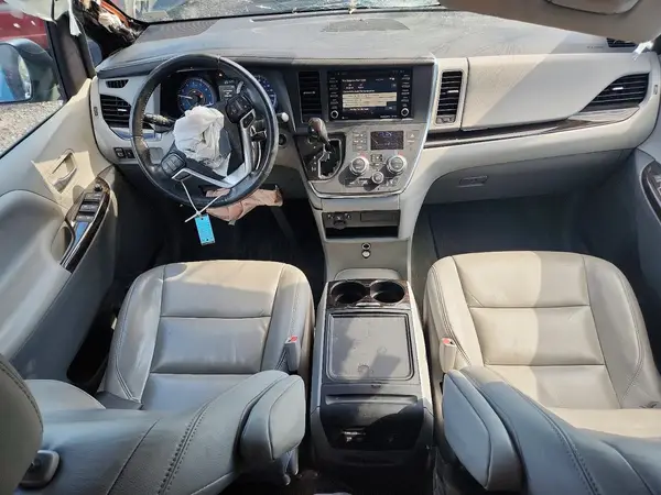 5TDYZ3DCXKS968301 2019 TOYOTA SIENNA - Image 8