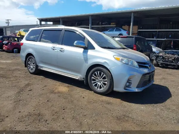 5TDYZ3DCXKS977693 2019 TOYOTA SIENNA - Image 1