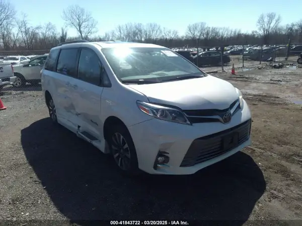 5TDYZ3DCXKS980027 2019 TOYOTA SIENNA - Image 1