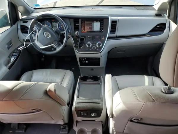 5TDYZ3DCXKS982893 2019 TOYOTA SIENNA - Image 8