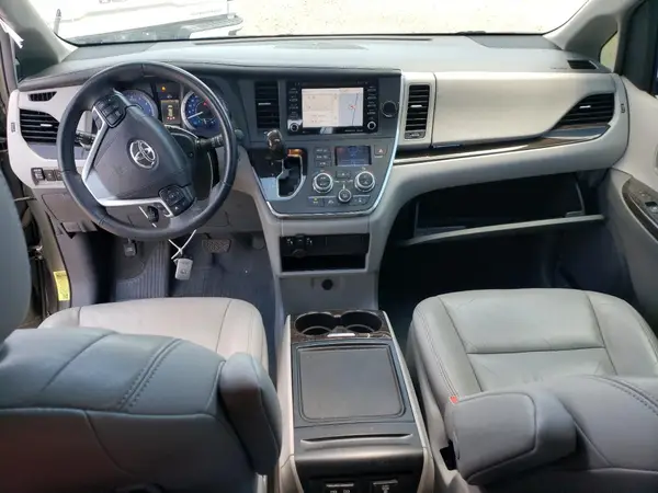 5TDYZ3DCXKS988354 2019 TOYOTA SIENNA - Image 8