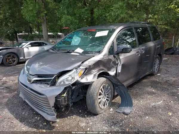 5TDYZ3DCXLS035158 2020 TOYOTA SIENNA - Image 2