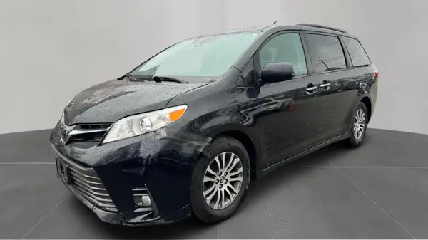 5TDYZ3DCXLS048685 2020 TOYOTA SIENNA - Image 2