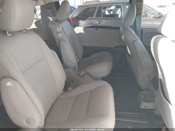 5TDYZ3DCXLS050856 2020 TOYOTA SIENNA - Image 8