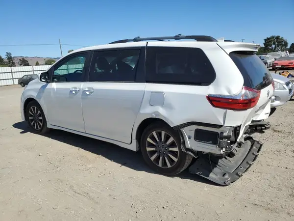 5TDYZ3DCXLS054079 2020 TOYOTA SIENNA - Image 2
