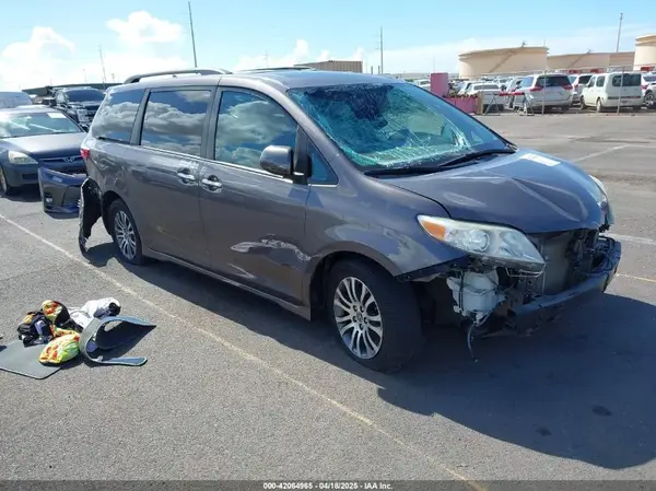 5TDYZ3DCXLS078530 2020 TOYOTA SIENNA - Image 1