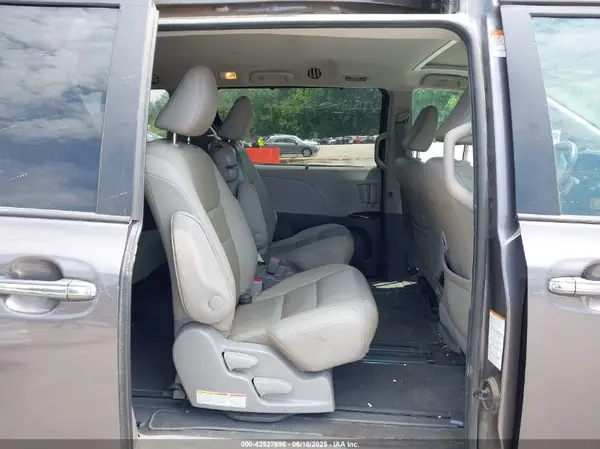 5TDYZ3DCXLS081671 2020 TOYOTA SIENNA - Image 8