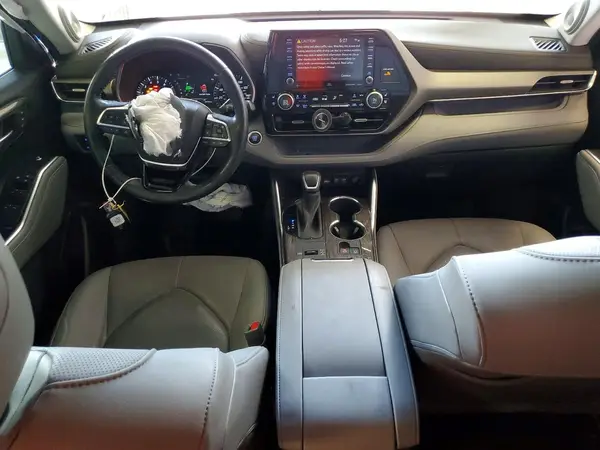 5TDYZRAH0LS022972 2020 TOYOTA HIGHLANDER - Image 8