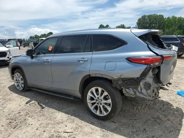 5TDYZRAH1LS007607 2020 TOYOTA HIGHLANDER - Image 2