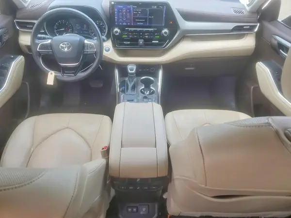 5TDYZRAH1MS071972 2021 TOYOTA HIGHLANDER - Image 8