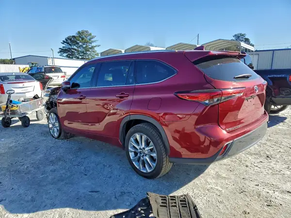 5TDYZRAH1NS547154 2022 TOYOTA HIGHLANDER - Image 2
