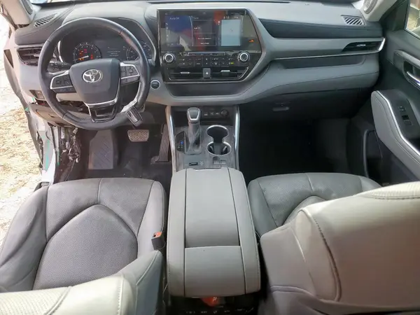 5TDYZRAH2LS001749 2020 TOYOTA HIGHLANDER - Image 8