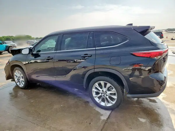 5TDYZRAH2LS002822 2020 TOYOTA HIGHLANDER - Image 2