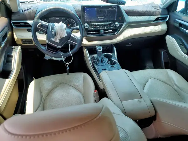 5TDYZRAH2LS002822 2020 TOYOTA HIGHLANDER - Image 8