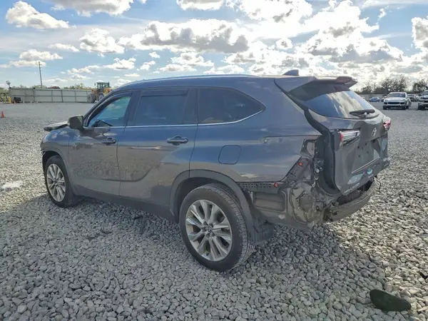 5TDYZRAH2MS055215 2021 TOYOTA HIGHLANDER - Image 2