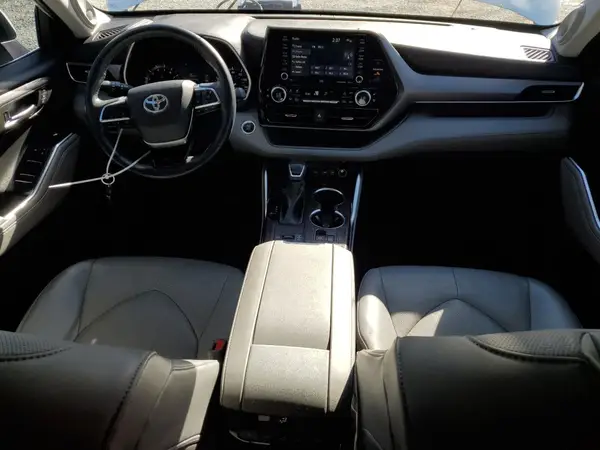 5TDYZRAH2MS065789 2021 TOYOTA HIGHLANDER - Image 8