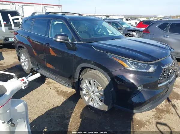 5TDYZRAH2MS081250 2021 TOYOTA HIGHLANDER - Image 1