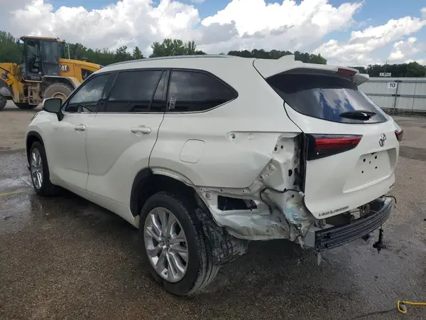 5TDYZRAH2MS527686 2021 TOYOTA HIGHLANDER - Image 2