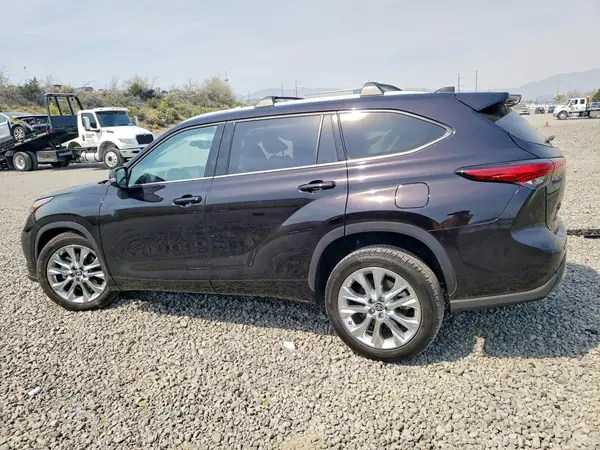 5TDYZRAH2NS122333 2022 TOYOTA HIGHLANDER - Image 2