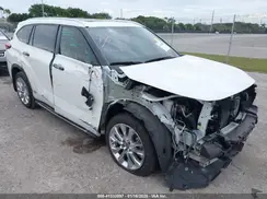 5TDYZRAH2NS122462 2022 TOYOTA HIGHLANDER