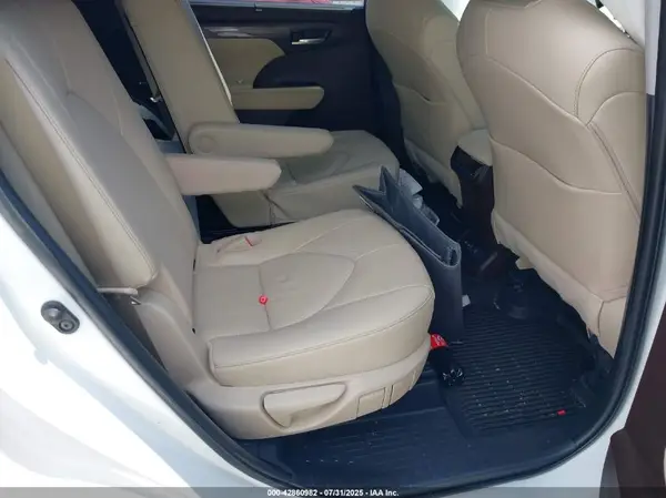 5TDYZRAH2NS141237 2022 TOYOTA HIGHLANDER - Image 8