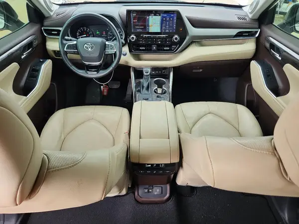 5TDYZRAH3LS000755 2020 TOYOTA HIGHLANDER - Image 8