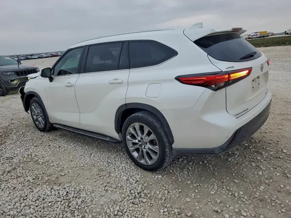 5TDYZRAH3LS024280 2020 TOYOTA HIGHLANDER - Image 2