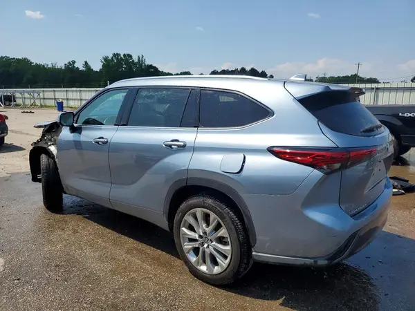 5TDYZRAH3MS040187 2021 TOYOTA HIGHLANDER - Image 2