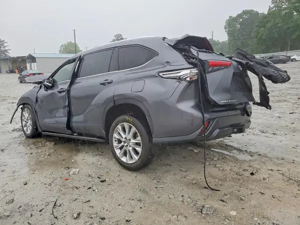5TDYZRAH4LS014826 2020 TOYOTA HIGHLANDER - Image 2