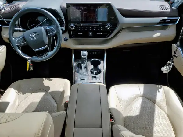 5TDYZRAH4LS028063 2020 TOYOTA HIGHLANDER - Image 8