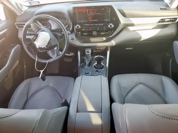 5TDYZRAH4MS528242 2021 TOYOTA HIGHLANDER - Image 8